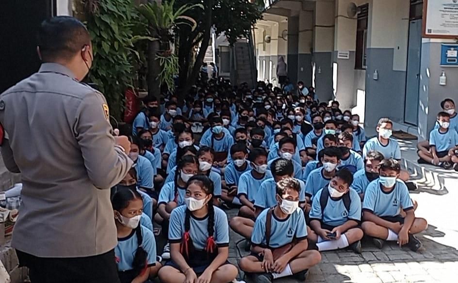 podiumnews.com-Balapan Liar Mayoritas Pelajar SMP, Polsek Denbar Gelar Ceramah Kamtibmas 